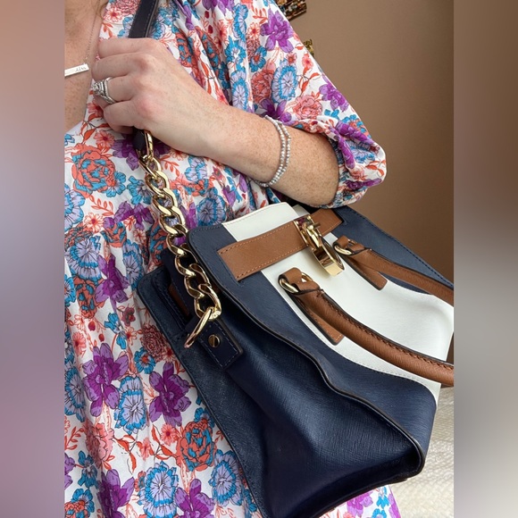 Michael Kors Hamilton Navy White khaki Gold Hardware +Shoulder Strap - Picture 8 of 13